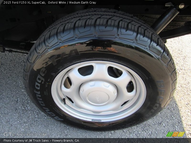Oxford White / Medium Earth Gray 2015 Ford F150 XL SuperCab