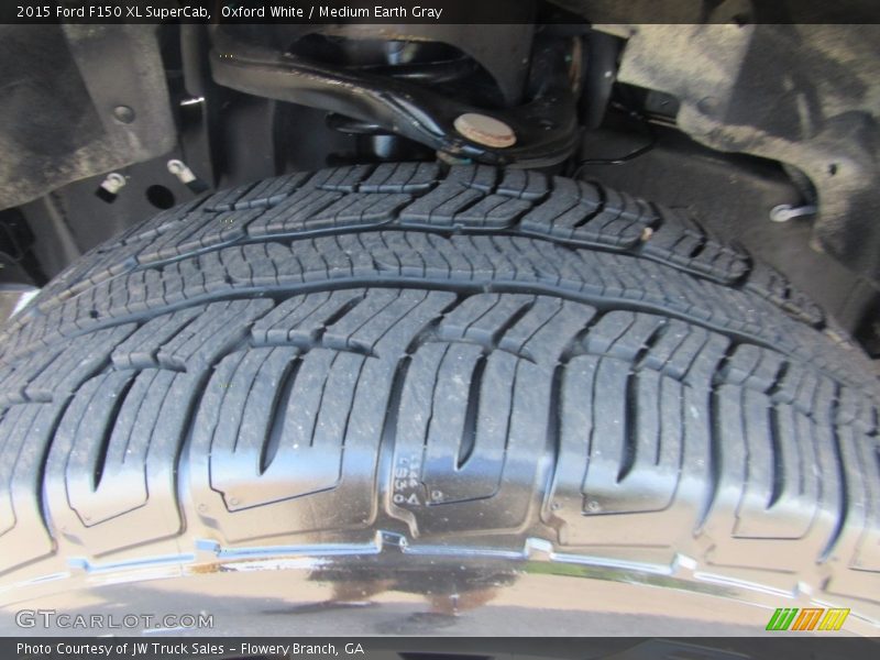 Oxford White / Medium Earth Gray 2015 Ford F150 XL SuperCab