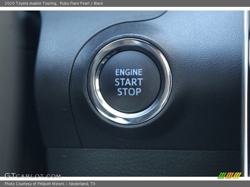 Ruby Flare Pearl / Black 2020 Toyota Avalon Touring