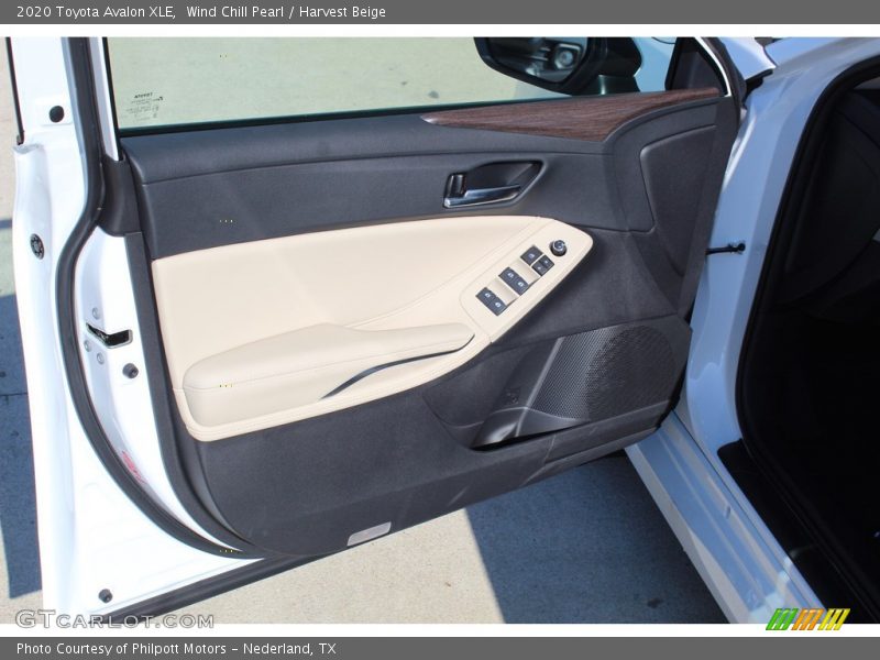 Wind Chill Pearl / Harvest Beige 2020 Toyota Avalon XLE