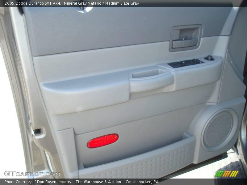 Mineral Gray Metallic / Medium Slate Gray 2005 Dodge Durango SXT 4x4