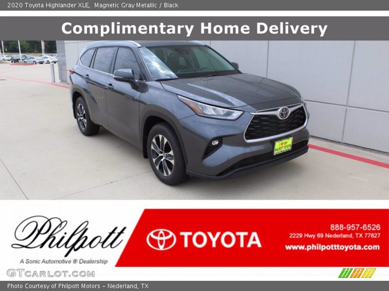 Magnetic Gray Metallic / Black 2020 Toyota Highlander XLE