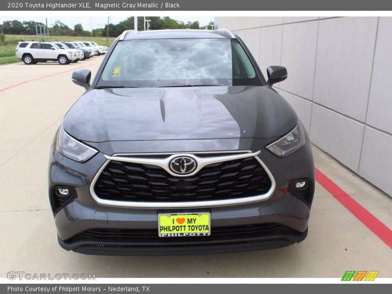 Magnetic Gray Metallic / Black 2020 Toyota Highlander XLE