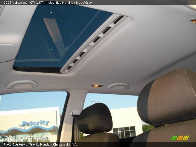 Indigo Blue Metallic / Black/Grey 2005 Volkswagen GTI 1.8T