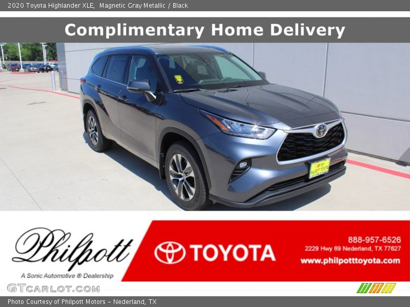 Magnetic Gray Metallic / Black 2020 Toyota Highlander XLE
