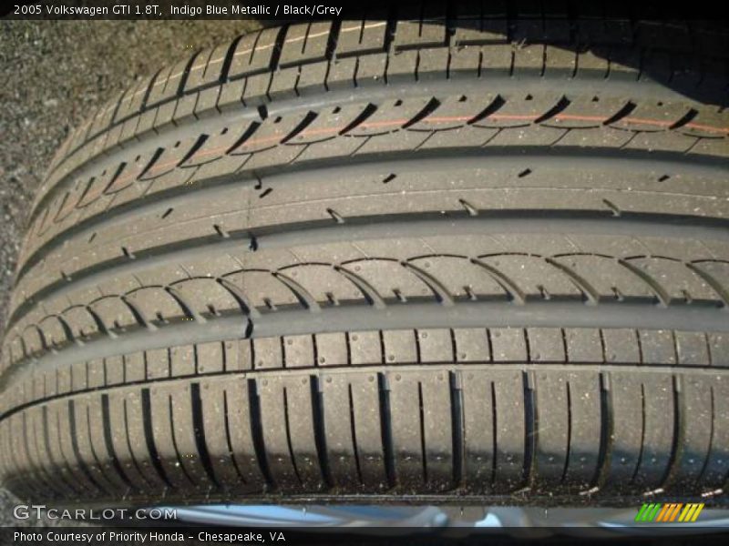 Indigo Blue Metallic / Black/Grey 2005 Volkswagen GTI 1.8T
