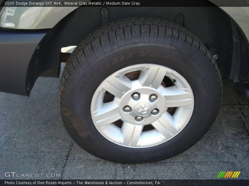 Mineral Gray Metallic / Medium Slate Gray 2005 Dodge Durango SXT 4x4