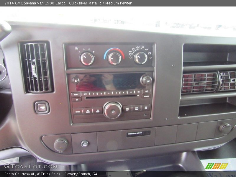Controls of 2014 Savana Van 1500 Cargo