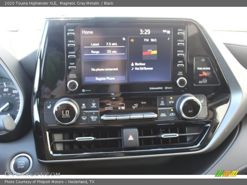 Magnetic Gray Metallic / Black 2020 Toyota Highlander XLE