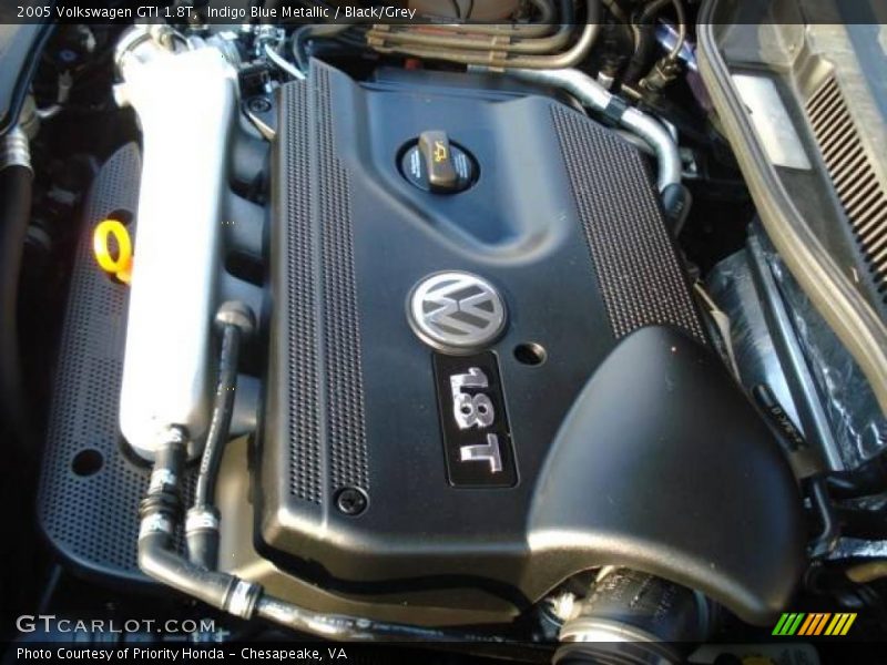 Indigo Blue Metallic / Black/Grey 2005 Volkswagen GTI 1.8T