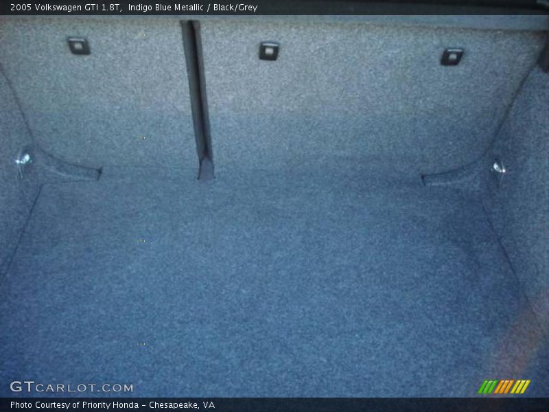 Indigo Blue Metallic / Black/Grey 2005 Volkswagen GTI 1.8T