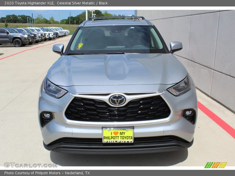 Celestial Silver Metallic / Black 2020 Toyota Highlander XLE