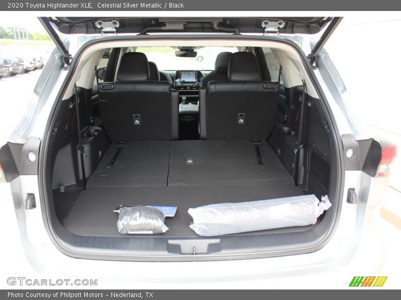 Celestial Silver Metallic / Black 2020 Toyota Highlander XLE