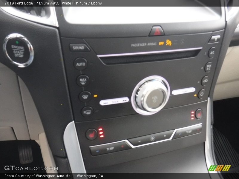 White Platinum / Ebony 2019 Ford Edge Titanium AWD