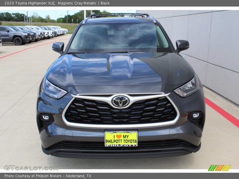 Magnetic Gray Metallic / Black 2020 Toyota Highlander XLE