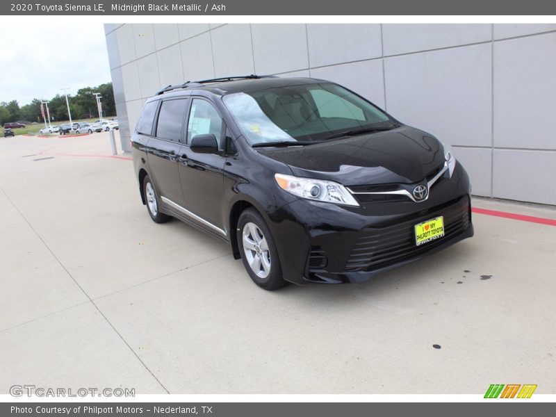 Midnight Black Metallic / Ash 2020 Toyota Sienna LE