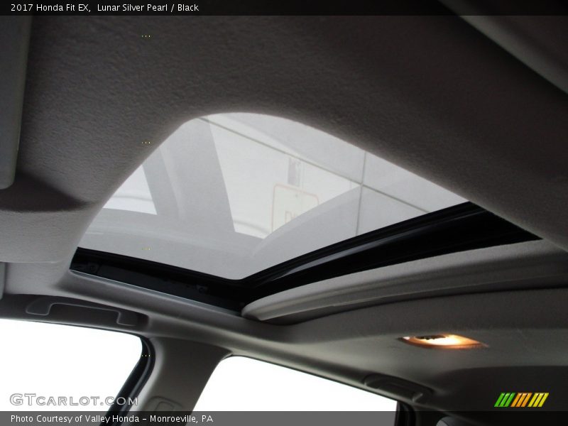 Lunar Silver Pearl / Black 2017 Honda Fit EX