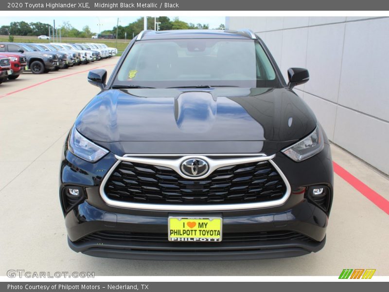 Midnight Black Metallic / Black 2020 Toyota Highlander XLE