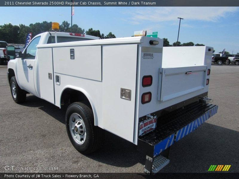 Summit White / Dark Titanium 2011 Chevrolet Silverado 2500HD Regular Cab Chassis