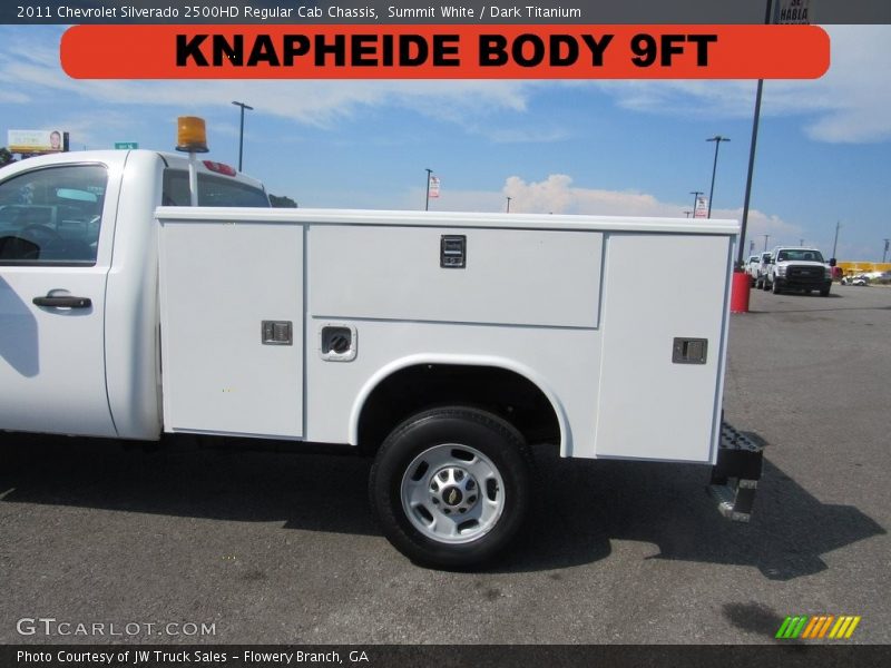 Summit White / Dark Titanium 2011 Chevrolet Silverado 2500HD Regular Cab Chassis