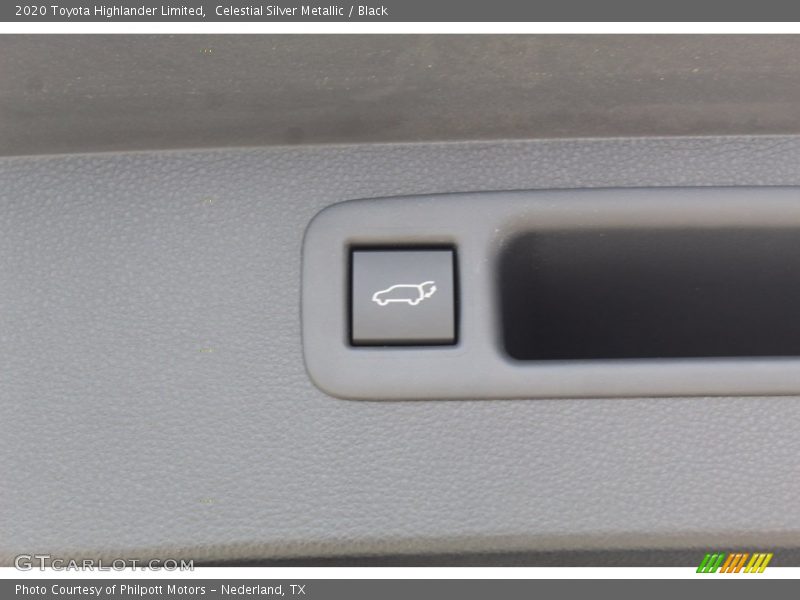 Celestial Silver Metallic / Black 2020 Toyota Highlander Limited