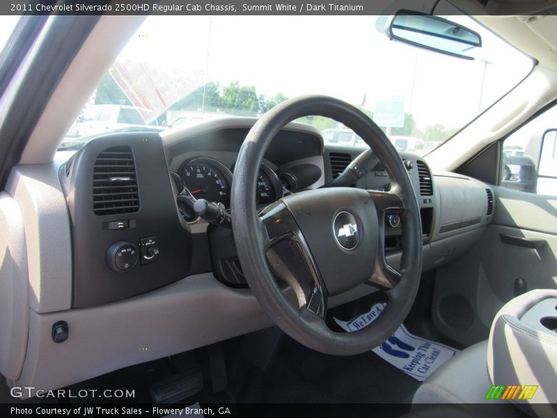 Summit White / Dark Titanium 2011 Chevrolet Silverado 2500HD Regular Cab Chassis