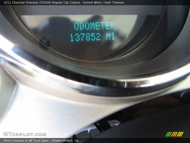 Summit White / Dark Titanium 2011 Chevrolet Silverado 2500HD Regular Cab Chassis
