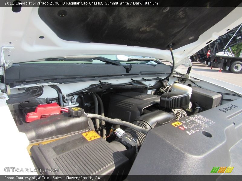 Summit White / Dark Titanium 2011 Chevrolet Silverado 2500HD Regular Cab Chassis