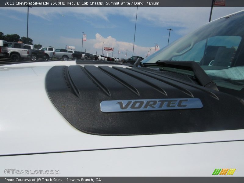 Summit White / Dark Titanium 2011 Chevrolet Silverado 2500HD Regular Cab Chassis