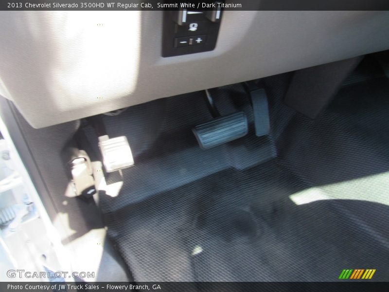Summit White / Dark Titanium 2013 Chevrolet Silverado 3500HD WT Regular Cab