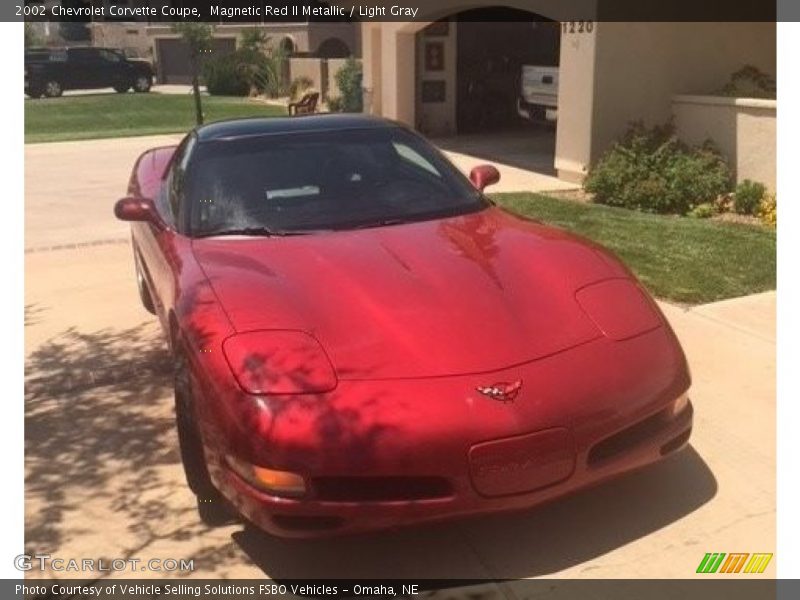 Magnetic Red II Metallic / Light Gray 2002 Chevrolet Corvette Coupe