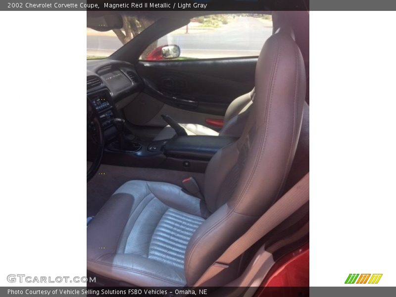 Magnetic Red II Metallic / Light Gray 2002 Chevrolet Corvette Coupe