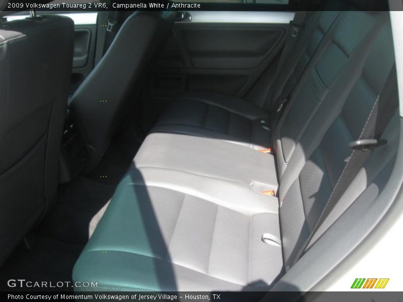 Campanella White / Anthracite 2009 Volkswagen Touareg 2 VR6