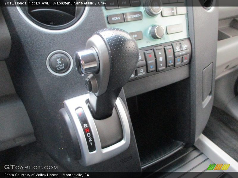 Alabaster Silver Metallic / Gray 2011 Honda Pilot EX 4WD