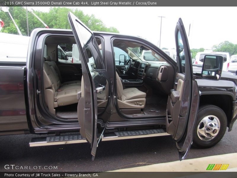 Door Panel of 2016 Sierra 3500HD Denali Crew Cab 4x4