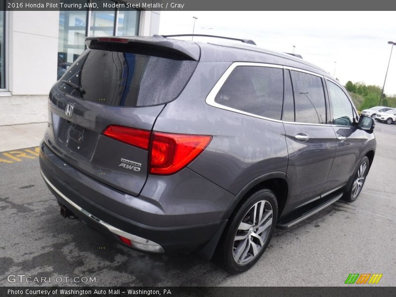  2016 Pilot Touring AWD Modern Steel Metallic