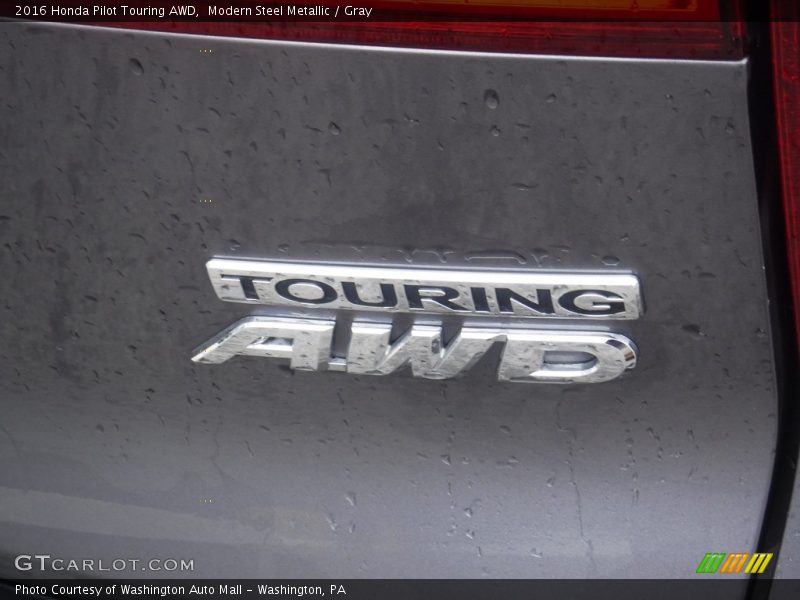  2016 Pilot Touring AWD Logo