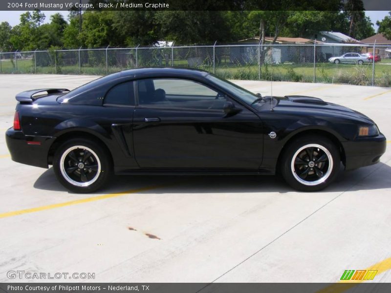 Black / Medium Graphite 2004 Ford Mustang V6 Coupe