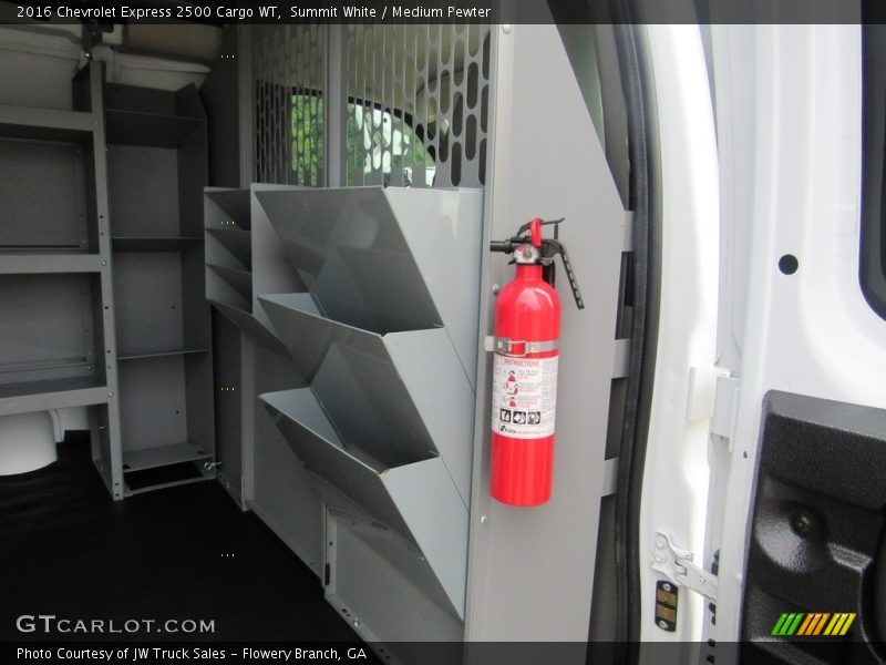 Summit White / Medium Pewter 2016 Chevrolet Express 2500 Cargo WT