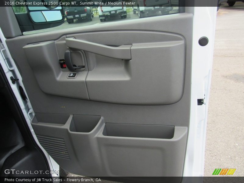 Door Panel of 2016 Express 2500 Cargo WT