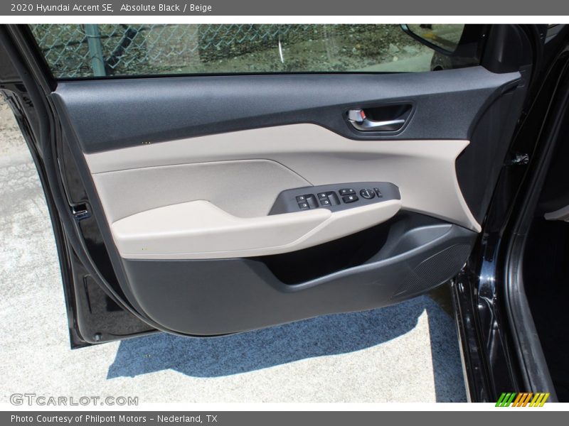 Absolute Black / Beige 2020 Hyundai Accent SE