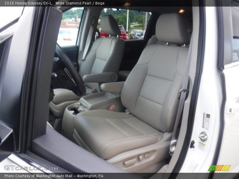 White Diamond Pearl / Beige 2016 Honda Odyssey EX-L