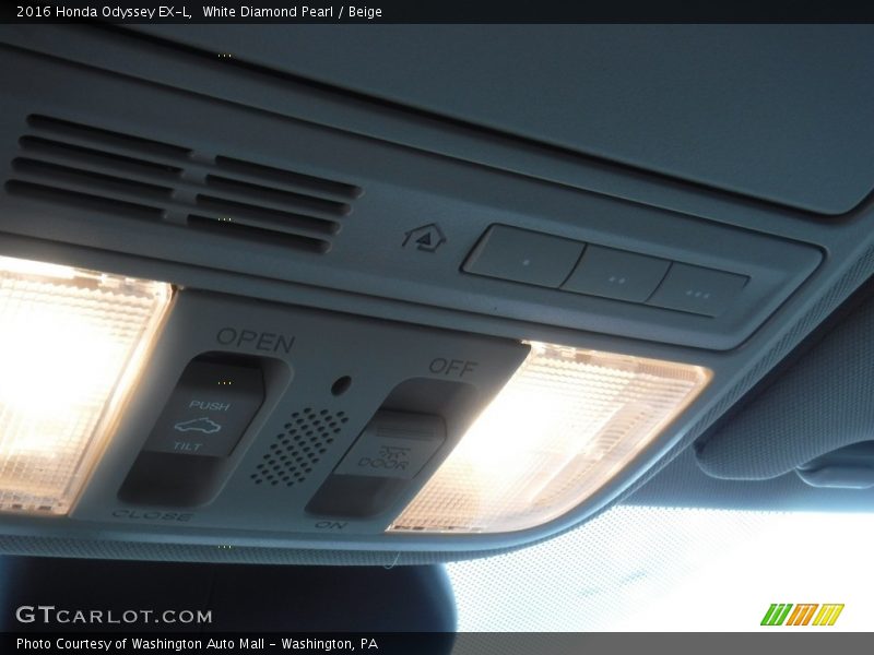 White Diamond Pearl / Beige 2016 Honda Odyssey EX-L