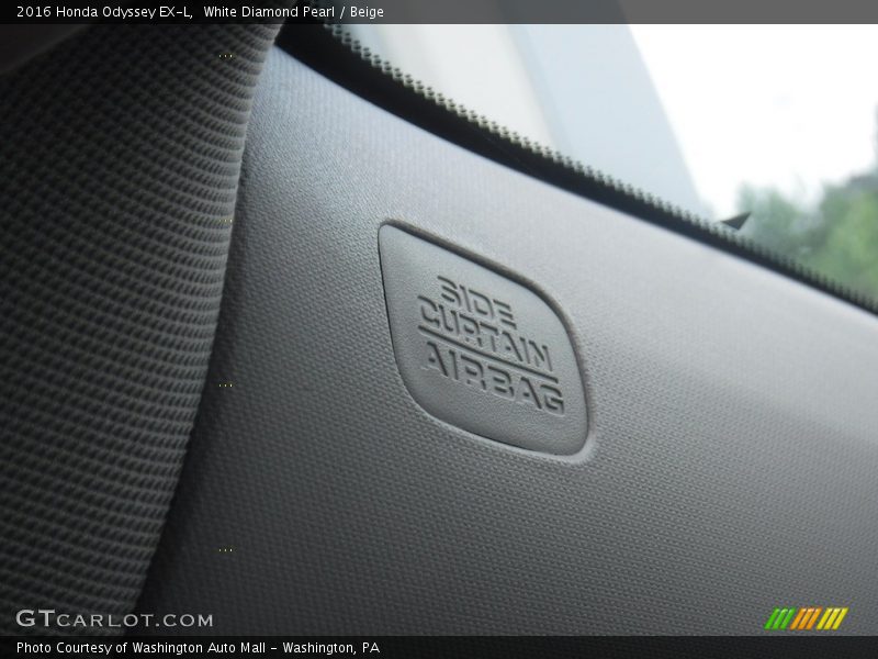 White Diamond Pearl / Beige 2016 Honda Odyssey EX-L
