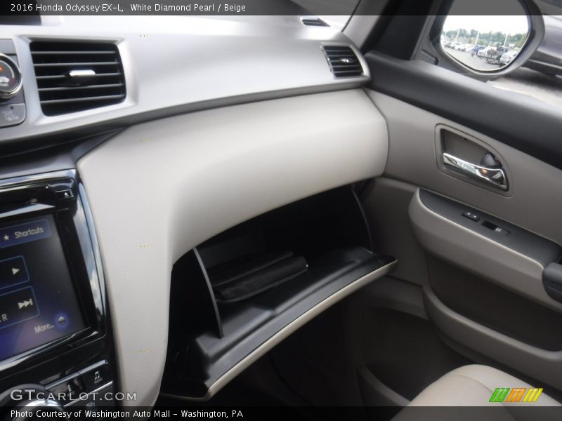 White Diamond Pearl / Beige 2016 Honda Odyssey EX-L