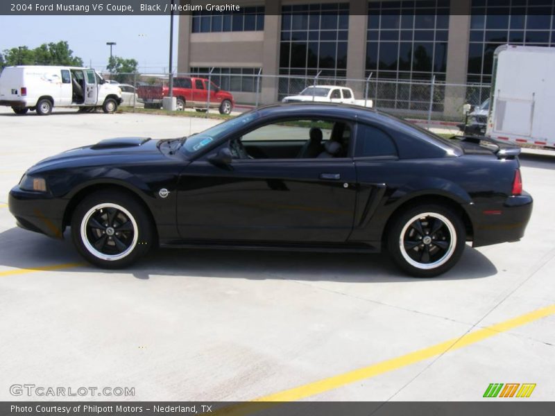 Black / Medium Graphite 2004 Ford Mustang V6 Coupe