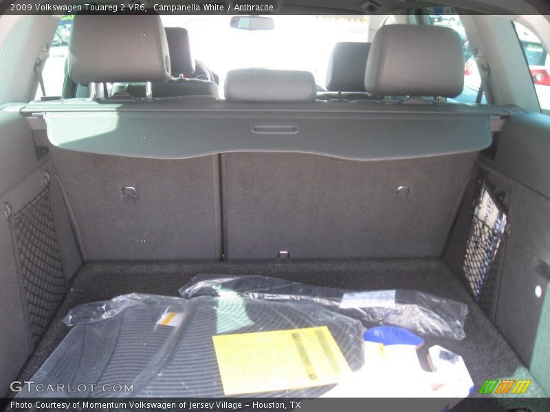 Campanella White / Anthracite 2009 Volkswagen Touareg 2 VR6