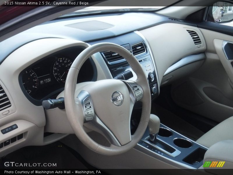 Cayenne Red / Beige 2015 Nissan Altima 2.5 SV