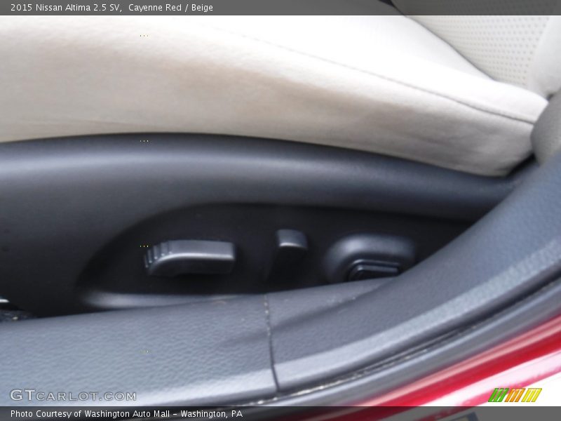 Cayenne Red / Beige 2015 Nissan Altima 2.5 SV