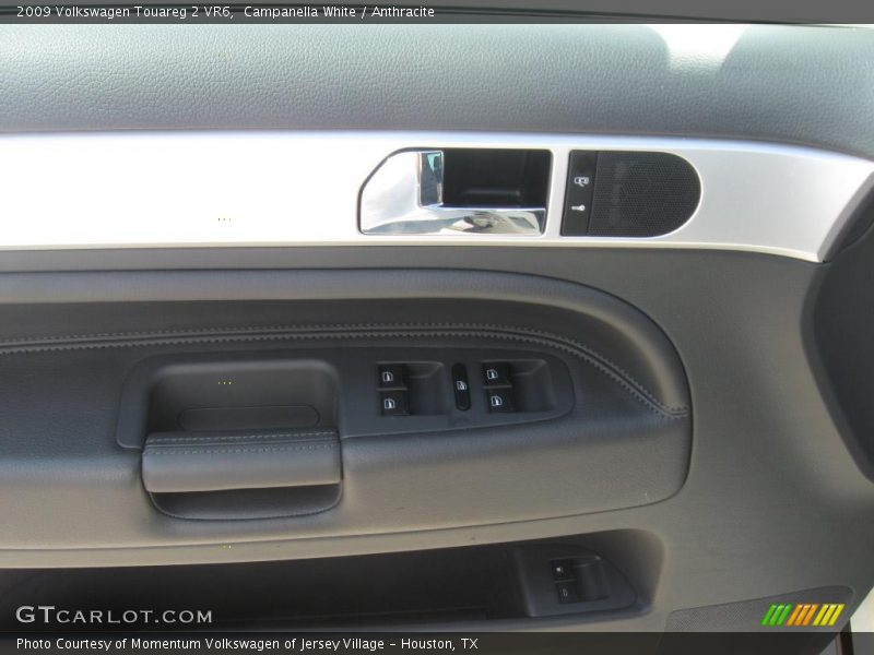 Campanella White / Anthracite 2009 Volkswagen Touareg 2 VR6